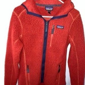 Pategonia sherpa hooded jacket